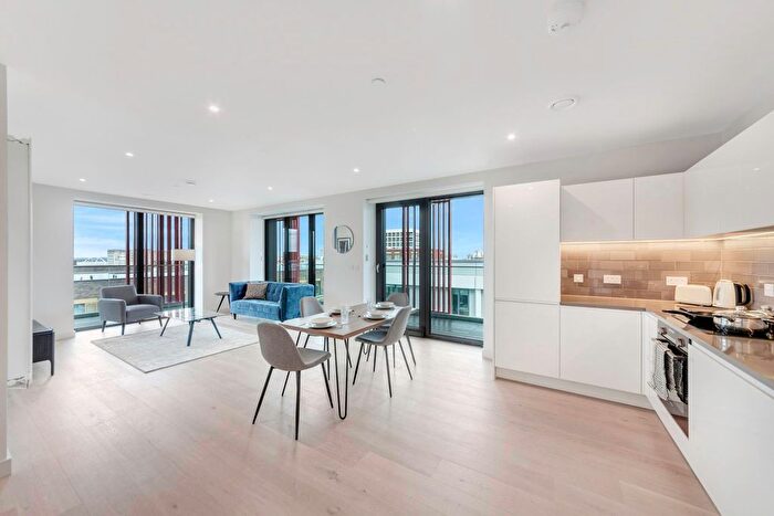 2 Bedroom Flat To Rent In James Cook Building, Royal Wharf, London, E16