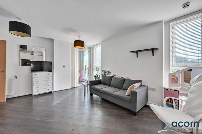 1 Bedroom Apartment For Sale In Bluebell Court, Heybourne Crescent, London, NW9