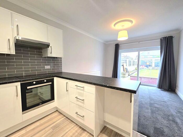 1 Bedroom Flat To Rent In Hampden Road, Harrow Weald, HA3