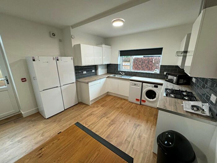 6 Bedroom Terraced House To Rent In Sandyford Road, Newcastle Upon Tyne, NE2