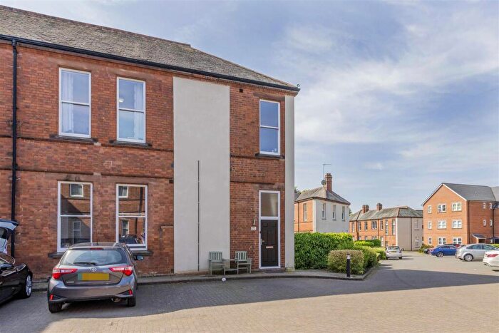 2 Bedroom Town House For Sale In Willow Drive, Cheddleton, Staffordshire, ST13