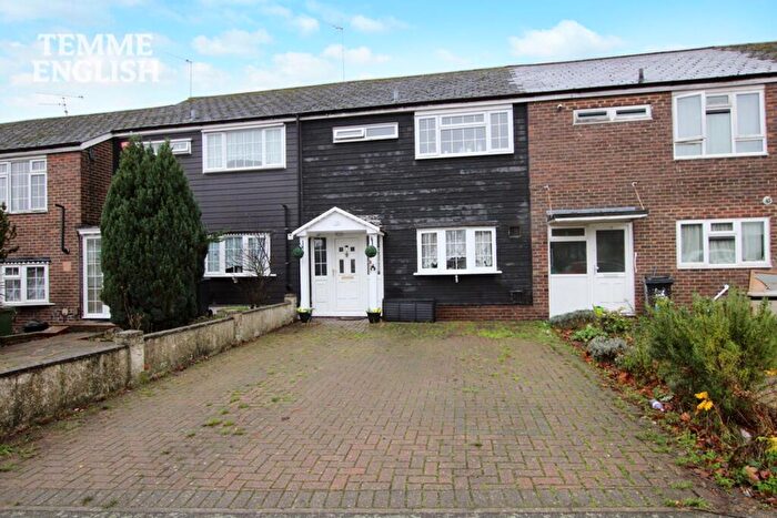 3 Bedroom Terraced House For Sale In Great Mistley, Basildon, SS16