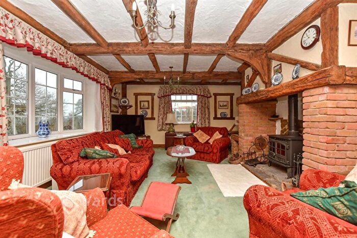 4 Bedroom Detached Bungalow For Sale In Wood Hill, Meopham, Kent, DA13