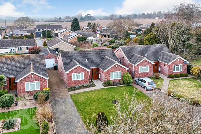 3 Bedroom Detached Bungalow For Sale In Barley Close, Cantley, Norwich, NR13