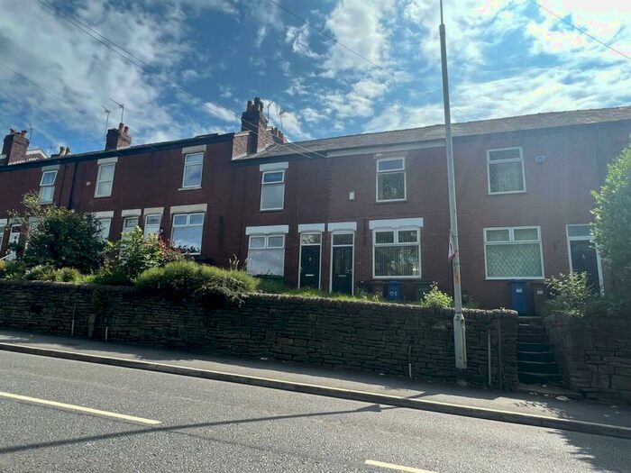 2 Bedroom House To Rent In Hempshaw Lane, Stockport, SK1