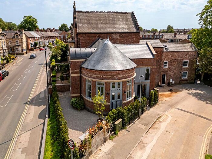 3 Bedroom Property For Sale In Fulford Road, York, YO10