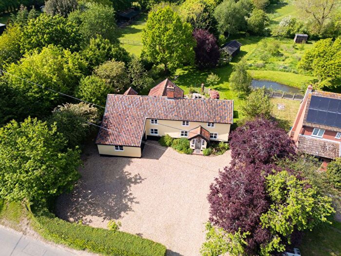 4 Bedroom Farmhouse For Sale In Diss Road, Burston, Diss, IP22