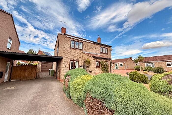 2 Bedroom Semi-Detached House For Sale In Carlisle Close On Barrowby Gate In Grantham, NG31
