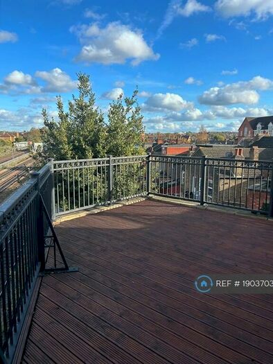 2 Bedroom Flat To Rent In Dudden Hill Lane, London, NW10