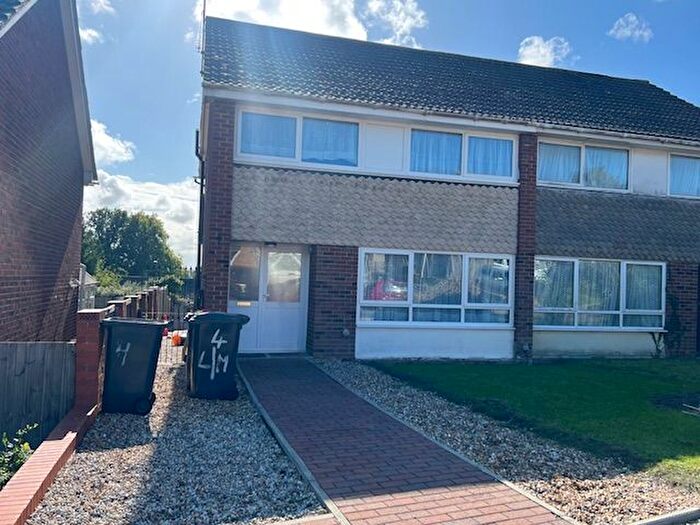3 Bedroom Semi-Detached House To Rent In Long Meadow Way, Canterbury, CT2