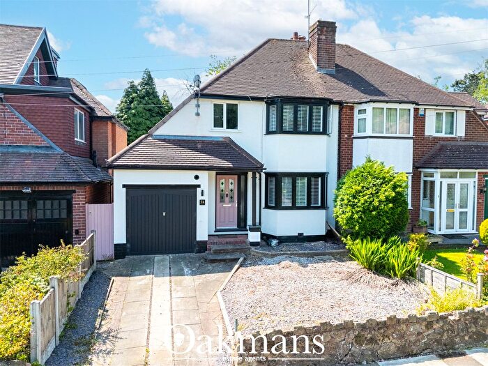 3 Bedroom Semi-Detached House For Sale In Harts Green Road, Birmingham, West Midlands, B17