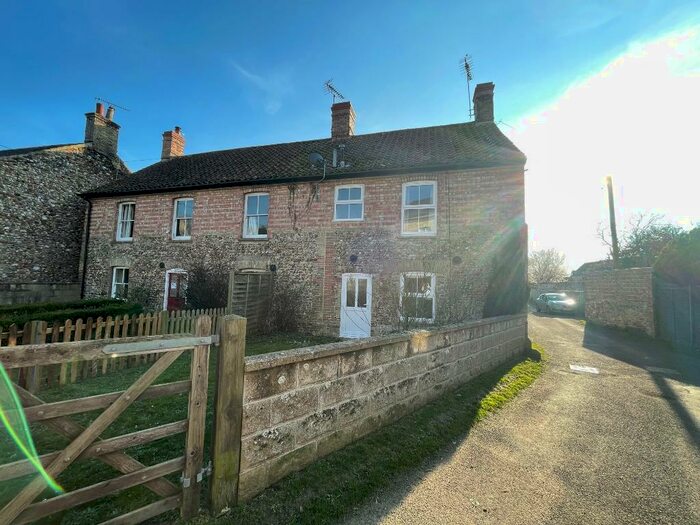 2 Bedroom Semi-Detached House To Rent In Hall Lane, Northwold, IP26