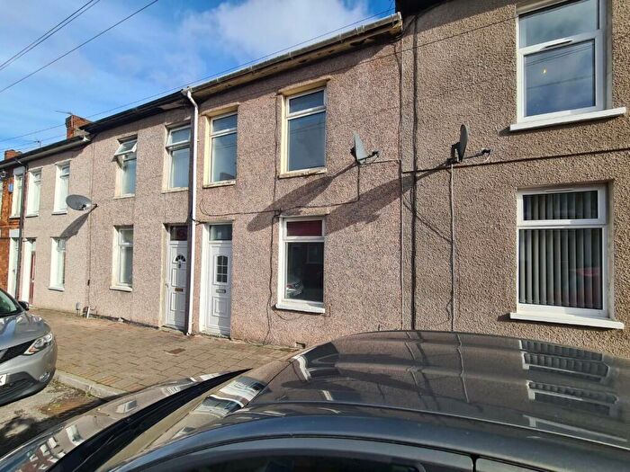 3 Bedroom Terraced House To Rent In Dock Street, Penarth, CF64