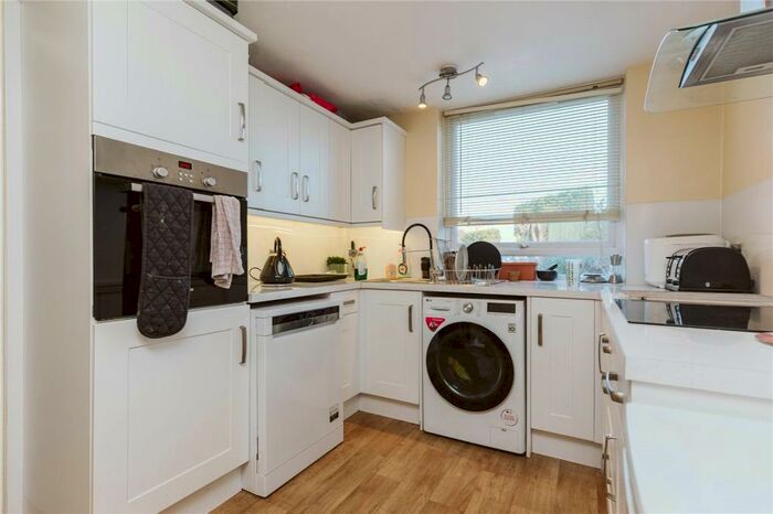 3 Bedroom End Of Terrace House To Rent In Ducie Road, Lawrence Hill, Bristol, BS5