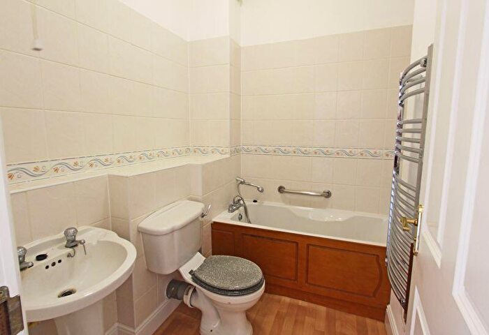 1 Bedroom Flat For Sale In Hassocks Road, Hurstpierpoint, BN6