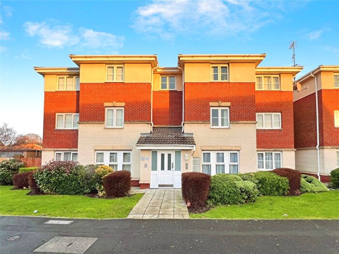 2 Bedroom Flat To Rent In Foundry Lane, Widnes, Cheshire, WA8