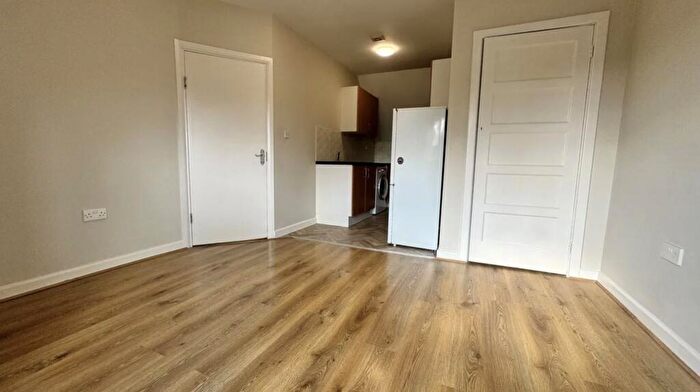 1 Bedroom Apartment To Rent In Falloden Way, Hampstead Garden Suburb, NW11