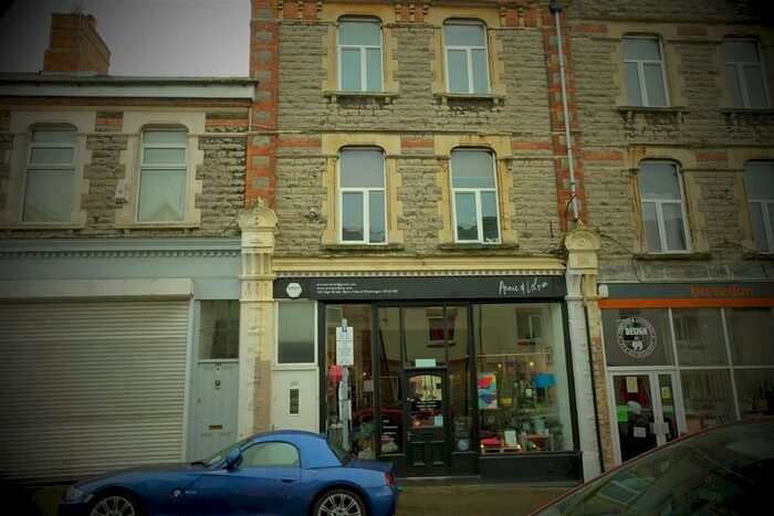 1 Bedroom Flat To Rent In High Street, Barry, Vale Of Glamorgan, CF62