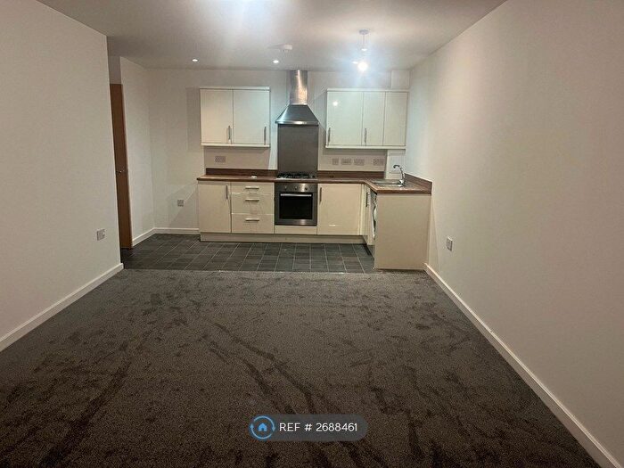 2 Bedroom Flat To Rent In Trinity Street, St. Austell, PL25