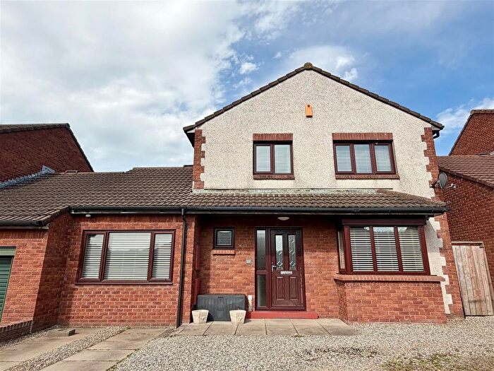 3 Bedroom Link Detached House For Sale In Blackburn Drive, Carlisle, CA1