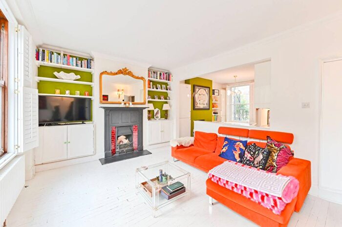 1 Bedroom Flat For Sale In Bonnington Square, Vauxhall, London, SW8