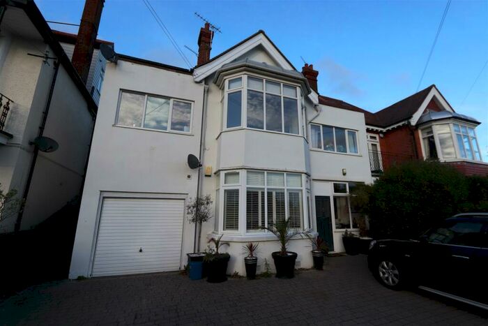 4 Bedroom Maisonette To Rent In Gloucester Terrace, Southend-On-Sea, SS1