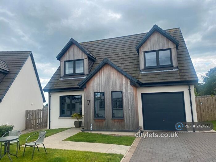3 Bedroom Detached House To Rent In Pine Tree Gardens, Aberdeen, AB15