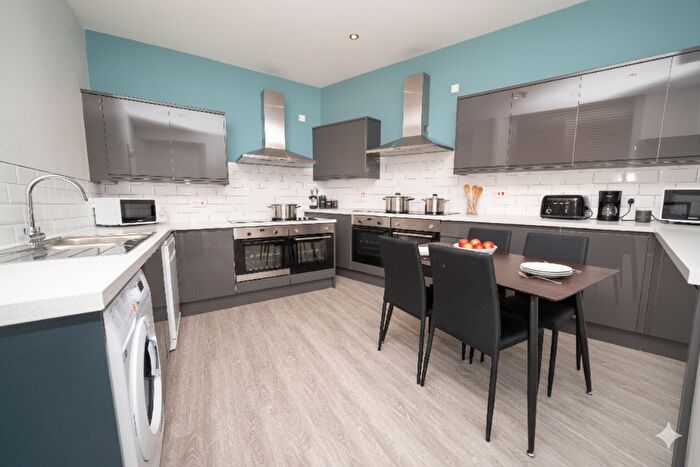 9 Bedroom Apartment To Rent In Newbould Lane, Sheffield, S10