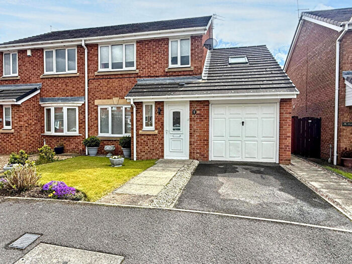 4 Bedroom Semi Detached House For Sale In McNulty Court, Dudley, Cramlington, Tyne And Wear, NE23