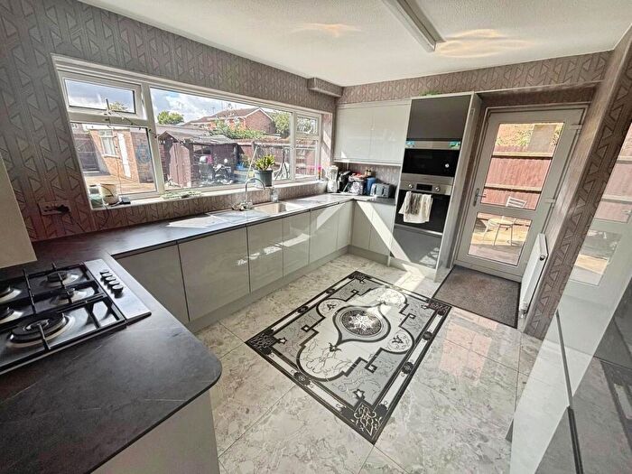 4 Bedroom Detached House For Sale In Walcot Walk, Peterborough, PE3