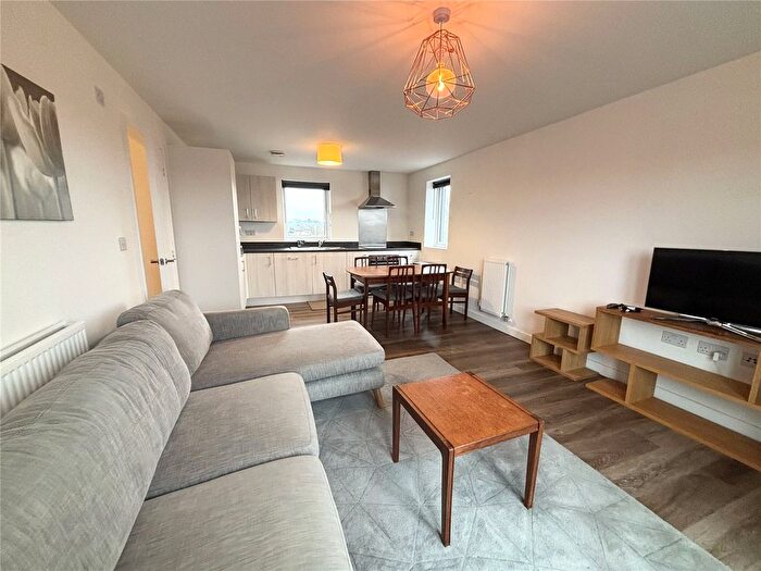 2 Bedroom Flat To Rent In Hawkfield Road, Bristol, Somerset, BS13