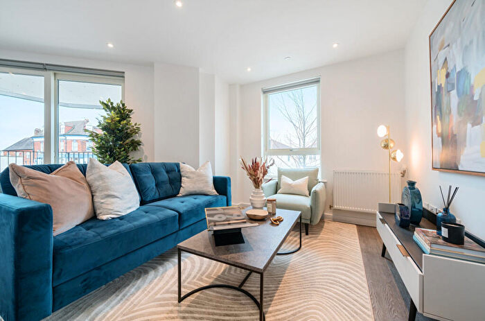 2 Bedroom Apartment To Rent In Bed, St Floor, Thallium, Quail Court In Elements, EN3