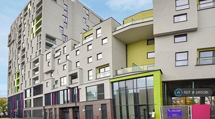 2 Bedroom Penthouse To Rent In Verney Road, London, SE16