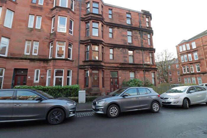 1 Bedroom Flat For Sale In / Kennoway Drive, Thornwood, G11