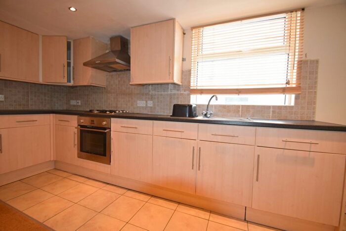 2 Bedroom Flat To Rent In Mackintosh Place, Roath, CF24