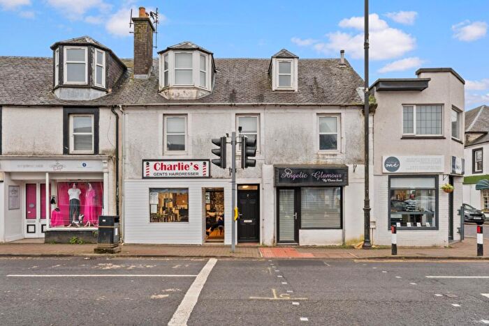 3 Bedroom Maisonette For Sale In Main Street, Stewarton, East Ayrshire, KA3