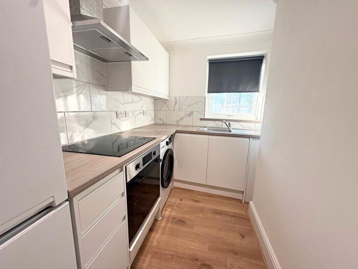 1 Bedroom Flat To Rent In Beckenham Road, Beckenham, BR3