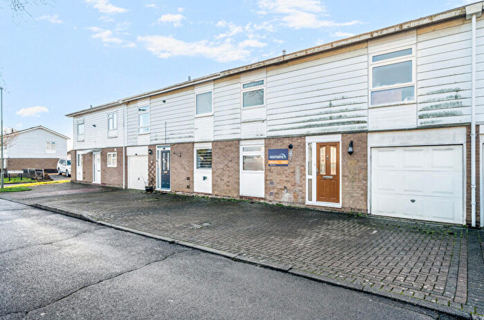 3 Bedroom House For Sale In Abbey Road, Basingstoke, Hampshire, RG24