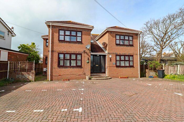 2 Bedroom Flat For Sale In St Hermans Road, Hayling Island, PO11