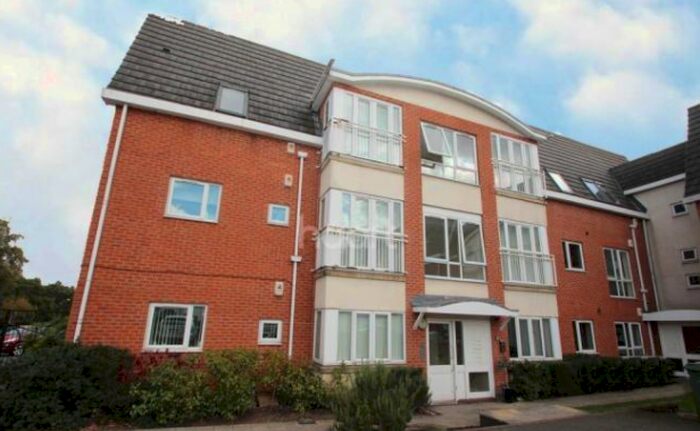 2 Bedroom Flat To Rent In The Green Mews, Nottingham, NG5