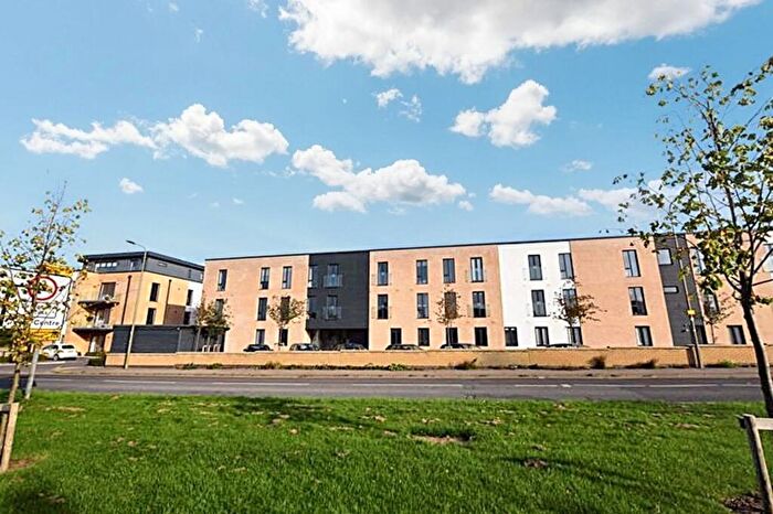 1 Bedroom Flat To Rent In Angus Court, Thame, OX9