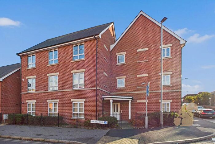 2 Bedroom Flat For Sale In Saw Mill Road, Colchester, CO1