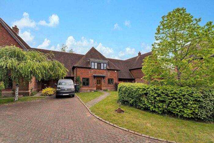 3 Bedroom Terraced House For Sale In Summer Close, Byfleet, KT14