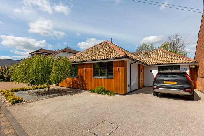 2 Bedroom Bungalow For Sale In Camden Road, Sevenoaks, TN13