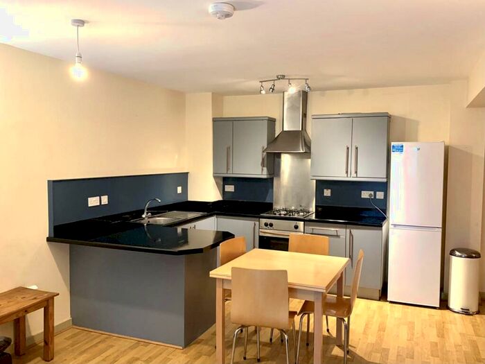 2 Bedroom Flat To Rent In Portland Square, Nottingham, Nottinghamshire, NG7