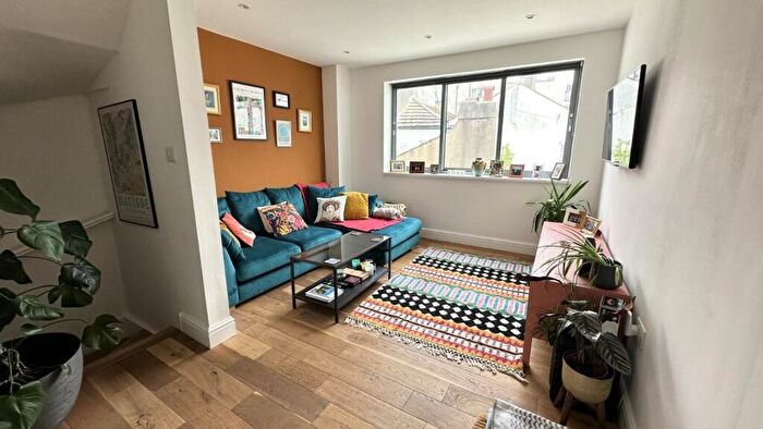 3 Bedroom Terraced House To Rent In Bloomsbury Street, Brighton, East Sussex, BN2