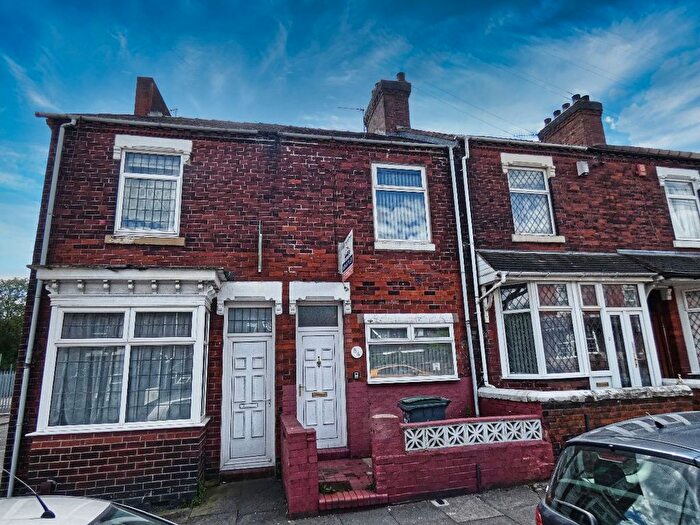 3 Bedroom Terraced House To Rent In Warrington Road, Stoke-On-Trent, ST1