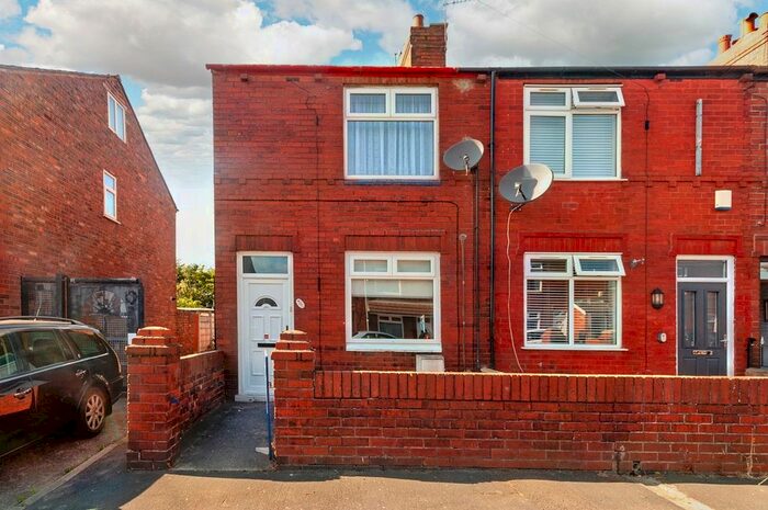 2 Bedroom Terraced House To Rent In Mendip Grove, St Helens, WA9