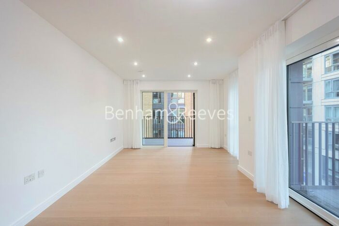2 Bedroom Flat To Rent In Holland House, Parrs Way, W6