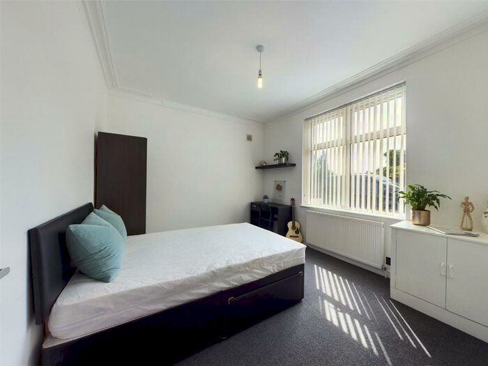 4 Bedroom House To Rent In Rostherne Street, Salford, M6